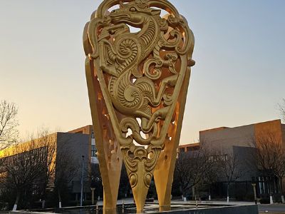 点击查看详细信息<br>标题：铸铜雕塑 阅读次数：21