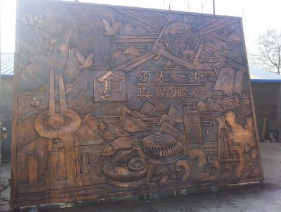 点击查看详细信息<br>标题：锻铜雕塑 阅读次数：14
